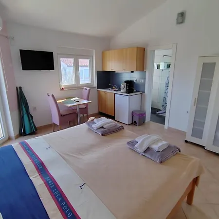 Lighthouse - A1 With Terrace Apartman