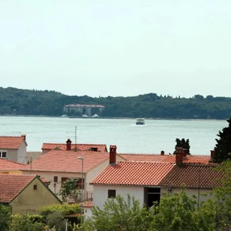 Apartman Lighthouse - A1 With Terrace Fazana